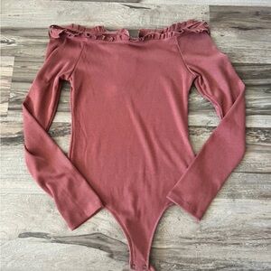 Wishlist Off-Shoulder Ruffle Bodysuit - Mauve